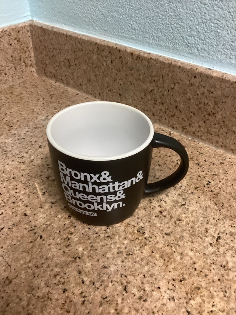 Bronx & Manhattan & Queens & Brooklyn Black Ceramic Mug